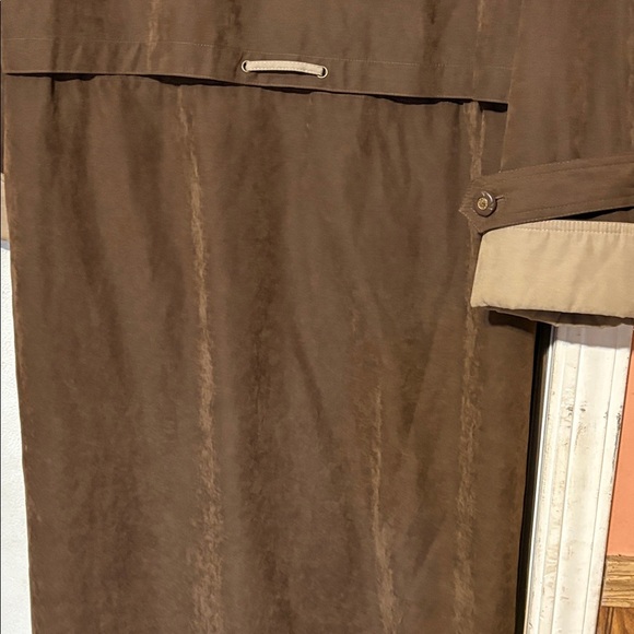 Utex Tan Outerwear with Black Label - Picture 9 of 12